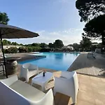 Apartment Fiori Di Cala Rossa Hoteliere Lecci