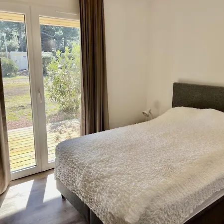 Fiori Di Cala Rossa Hoteliere Apartament Lecci