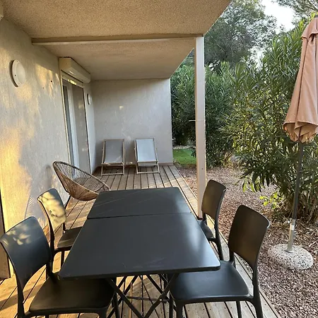 Appartamento Fiori Di Cala Rossa Résidence Hôtelière