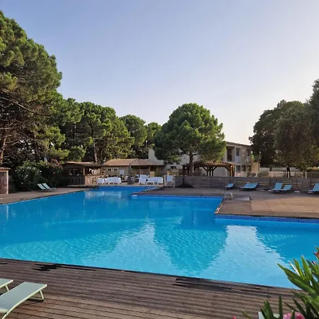 Fiori Di Cala Rossa Hoteliere Lecci