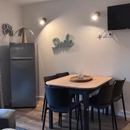 Fiori Di Cala Rossa Hoteliere Apartment Lecci