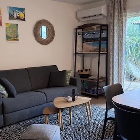 Fiori Di Cala Rossa Hoteliere * Lecci