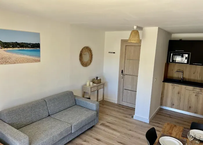 Fiori Di Cala Rossa Hoteliere