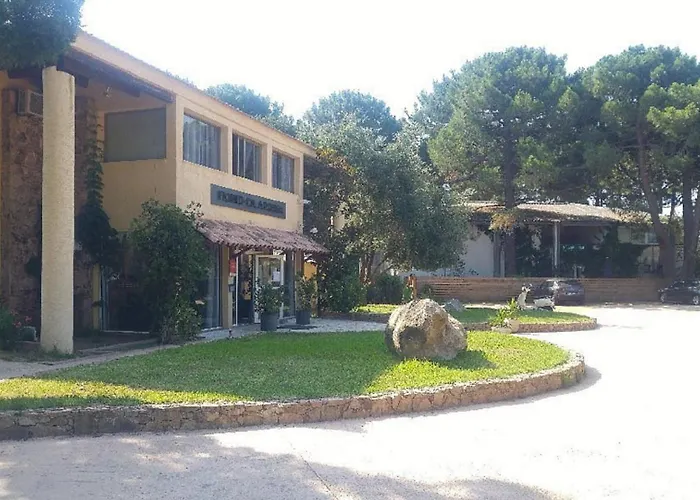 Fiori Di Cala Rossa Hoteliere Apartmán Lecci