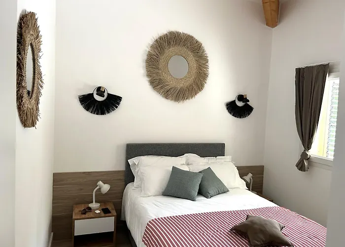 Appartamento Fiori Di Cala Rossa Résidence Hôtelière