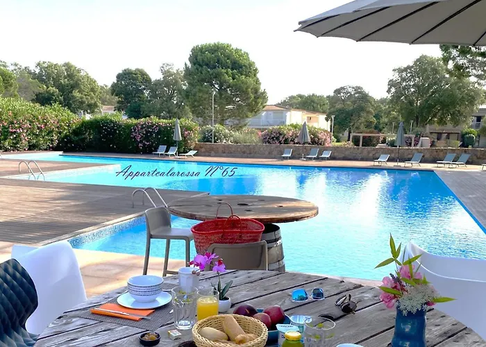 Fiori Di Cala Rossa Hoteliere Lecci